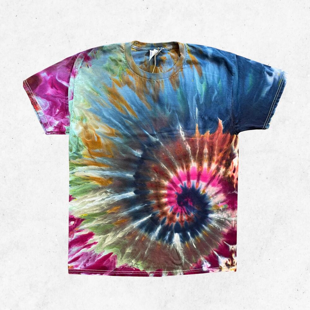 Ice Dyed T-shirt - Tie Dye Blue Brown - Colander Spiral - Handmade (Medium)